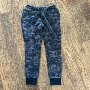 Mens Nike Tech Camo Joggers